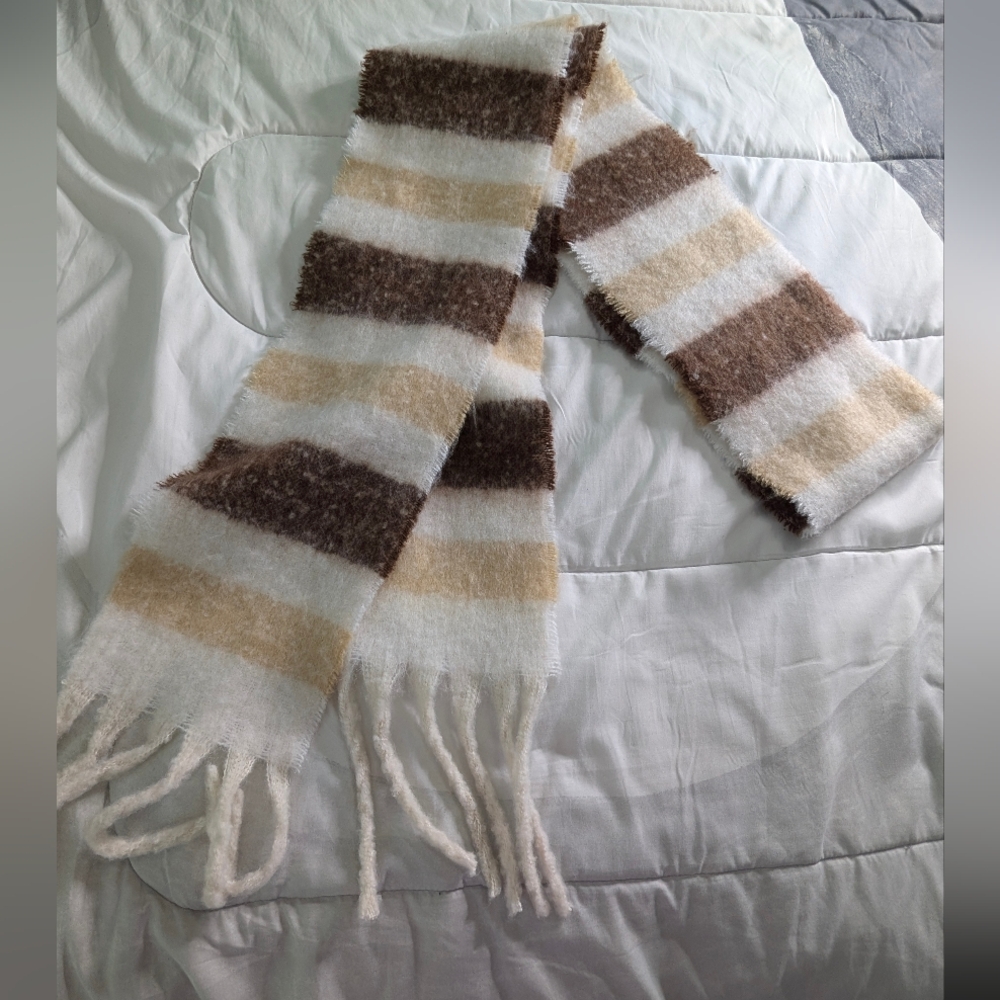 Anthropologie Maeve Textured Scarf in Brown and Cream